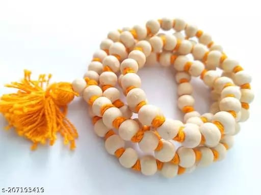 White Thulasi malai